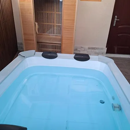 Case de vacanță Tuecsi Lak